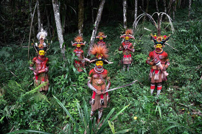 We Are Huli Group of Huli Wigmen © Roberto Pazzi