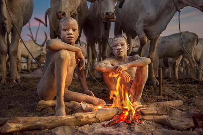 The Morning Fire Mundari children © Roberto Pazzi