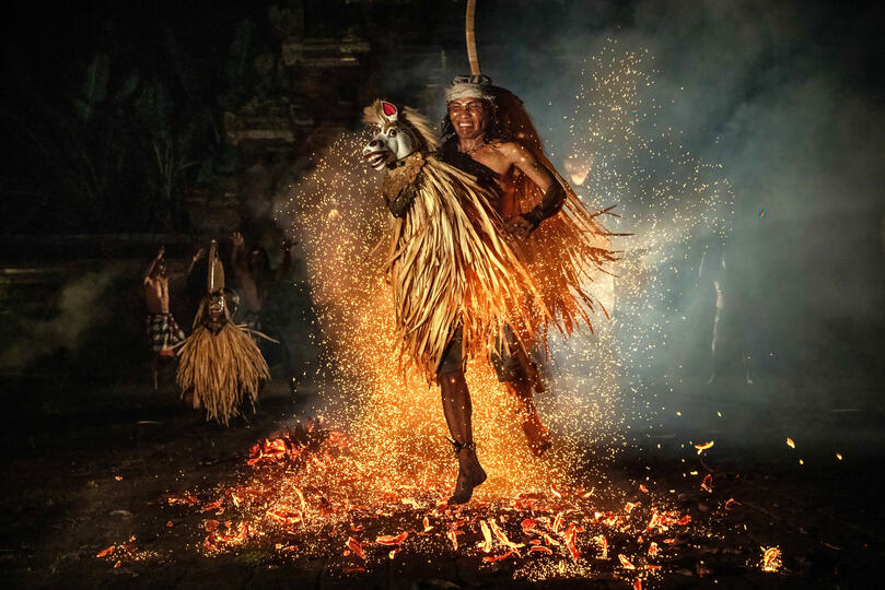 Sacred Fire Horse Dance A moment during the Sacred Fire horse dance © Roberto Pazzi
