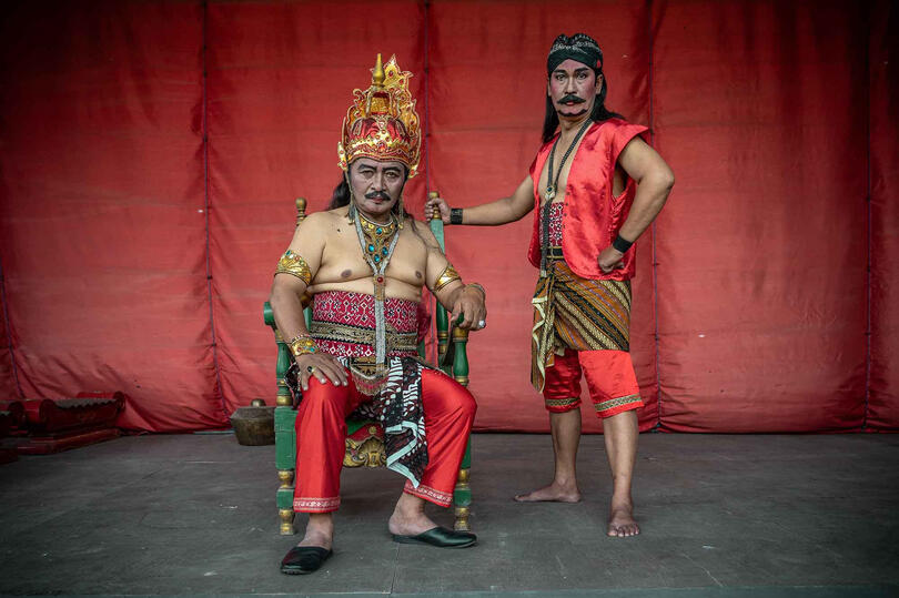 Ketoprak Tobong Performer for the Ketoprak Tobong, traditional theatre that combines dance and storytelling © Roberto Pazzi