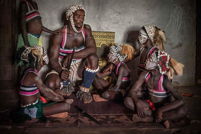 The Sambo Portrait of a spiritual leader from the Guéré ethnic group, known also as Sambo, with the snake girls © Roberto Pazzi