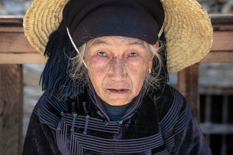 Hani Woman Portrait of an elderly Hani woman © Roberto Pazzi
